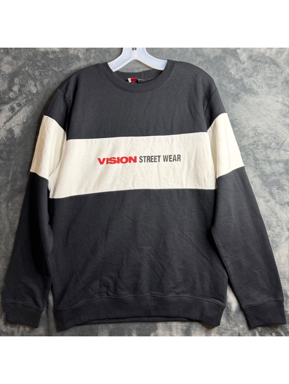 Vision Street Wear Sweatshirt Size Medium Black & White Pullover NWT
